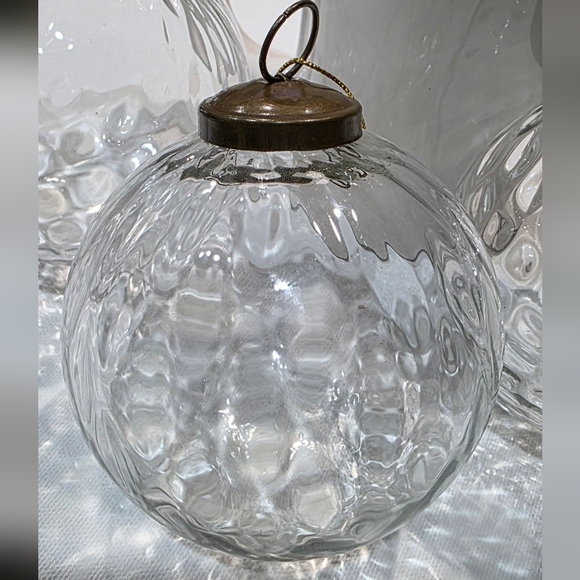 Elegant Clear Glass Holiday Ornaments - Picture 3 of 5